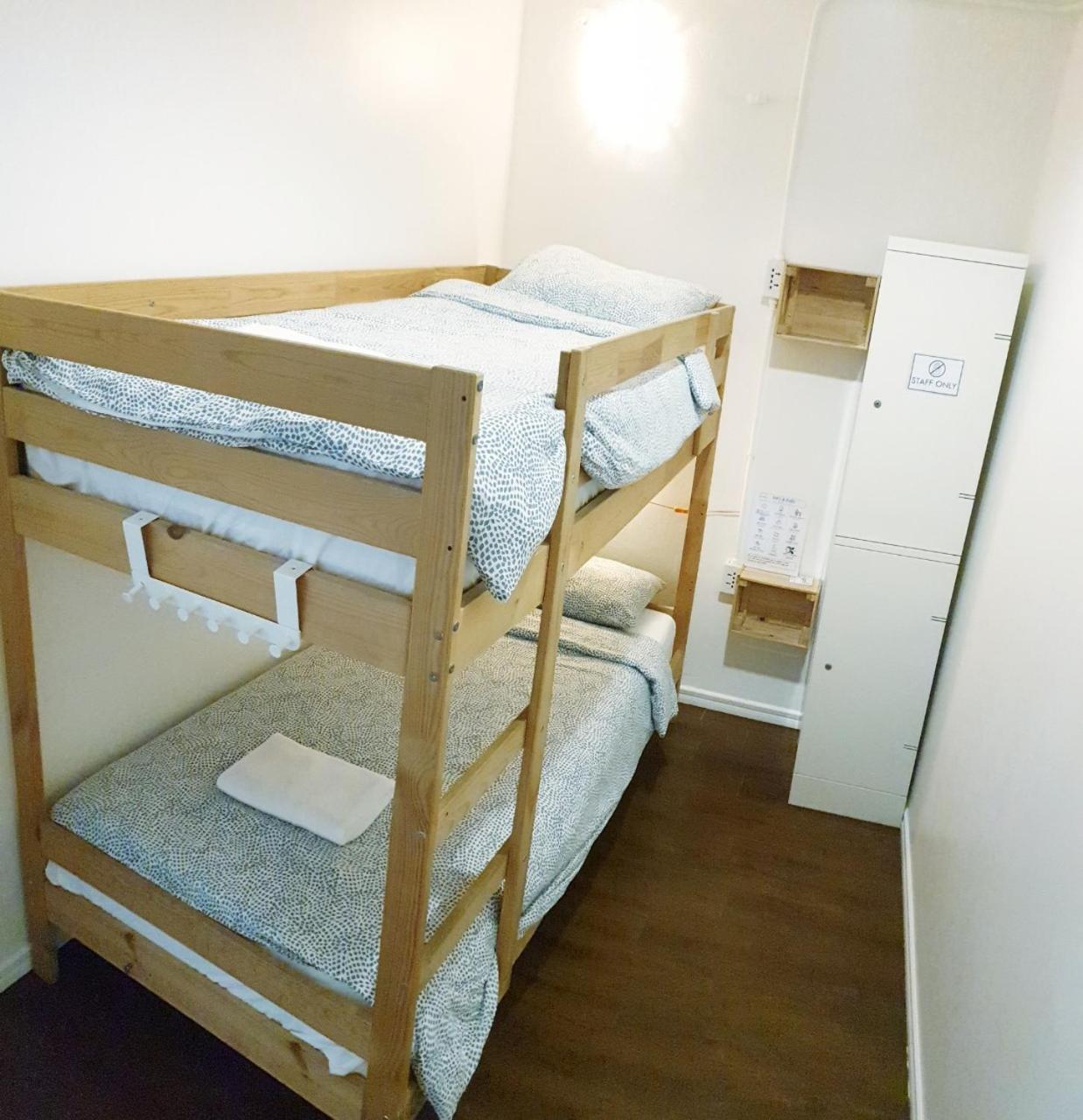 Cooper Hostel Bangkok Kültér fotó